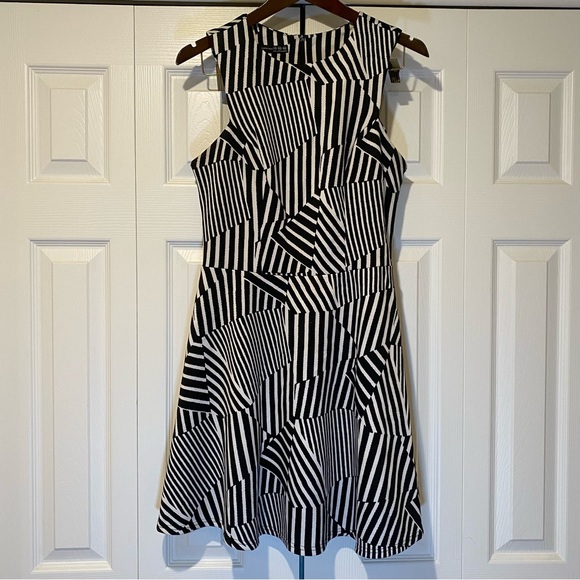 2for$35 Atmosphere Black & White Abstract Stripes A-Line Dress Size UK14/US10 - Picture 2 of 13